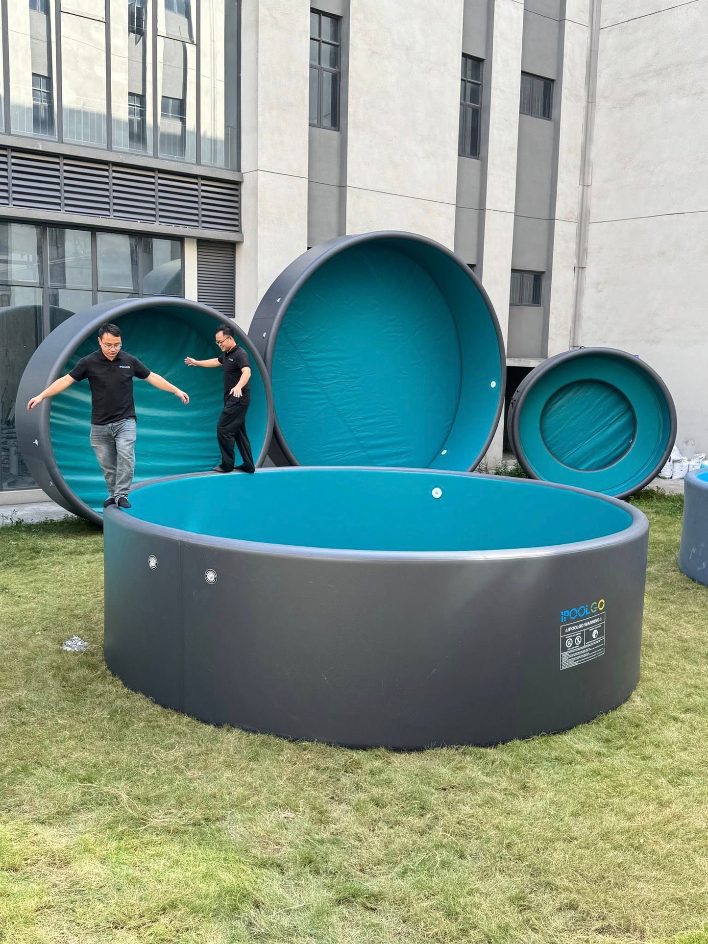Piscina gonfiabile rotonda IPoolGo 4m diametro 1.5m altezza.